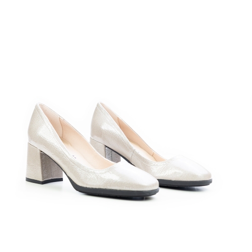 Дамски елегантни обувки от естествен лак бежови 6917 Patricia Miller