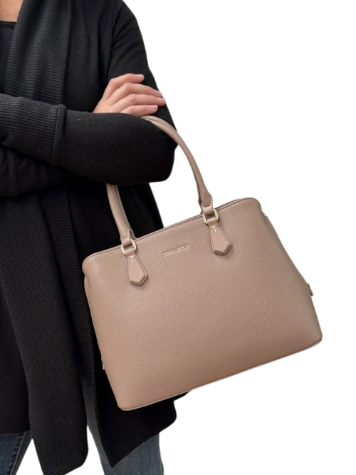 Дамска елегантна чанта пудра CM7648A David Jones