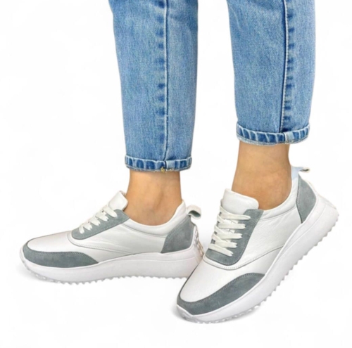 Дамски спортни обувки от естествена кожа в бяло 902N