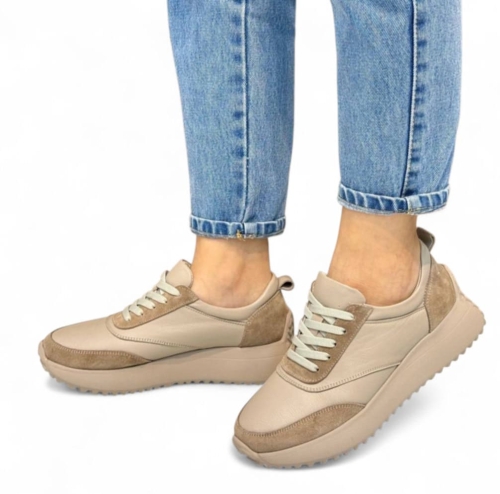 Дамски спортни обувки от естествена кожа бежови 902N