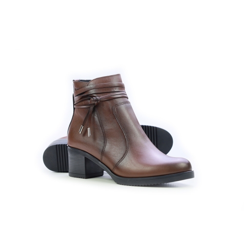Дамски елегантни боти от естествена кожа кафяви 40164 Baerchi