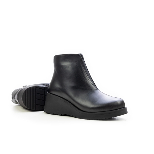 Дамски ежедневни боти от естествена кожа на платформа черни 1378