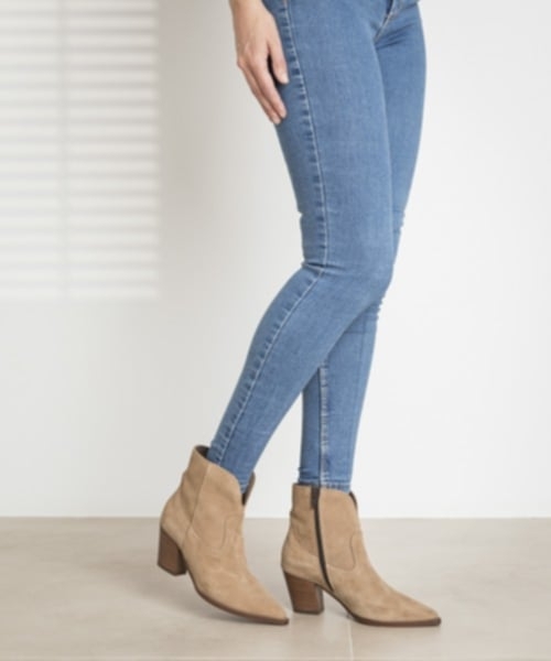 Дамски ежедневни боти от естествен велур бежови 5401 H-604 Patricia Miller