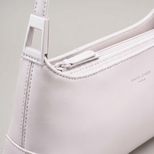 Дамска елегантна чанта светло лилава CM8210 David Jones