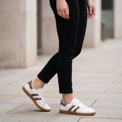 Дамски спортни обувки от естествена кожа в бяло и леопард 2324