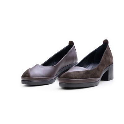 Дамски ежедневни обувки в комбинация естествен велур и естествена кожа кафяви 1065-816-802-02