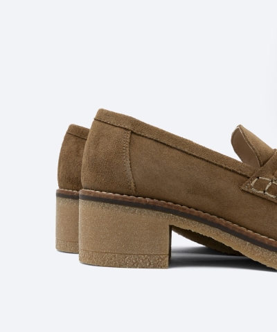 Дамски ежедневни обувки от естествен велур тауп 5305 H-38096 Patricia Miller