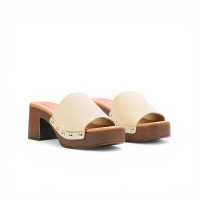 Дамски ежедневни чехли от естествен велур бежови 7041-250 Patricia Miller