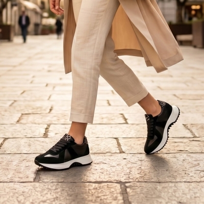 Дамски спортни обувки от естествена кожа черни 620