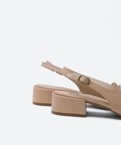 Дамски елегантни обувки от естествен лак бежови 6701 H-29530 Patricia Miller