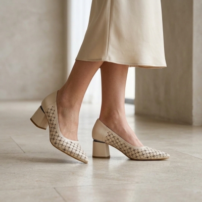 Дамски елегантни обувки от естествена кожа бежови 845-104