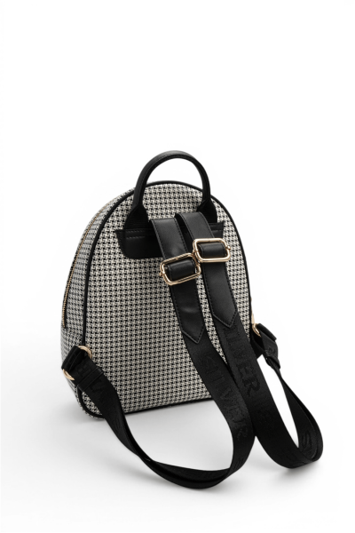 Дамска раница в бяло и черно 945 M204 Silver&Polo